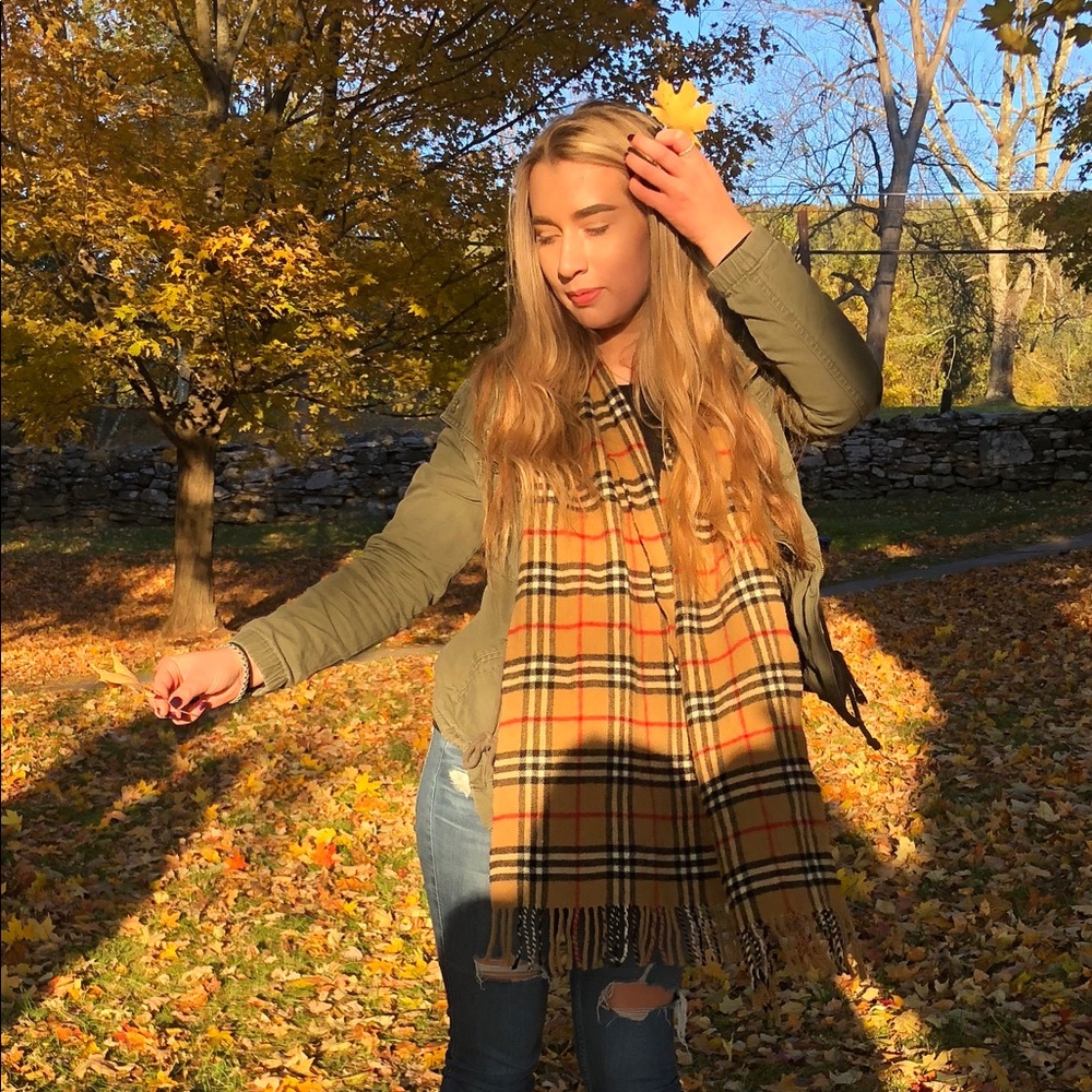 Meet your Posher, Jolene